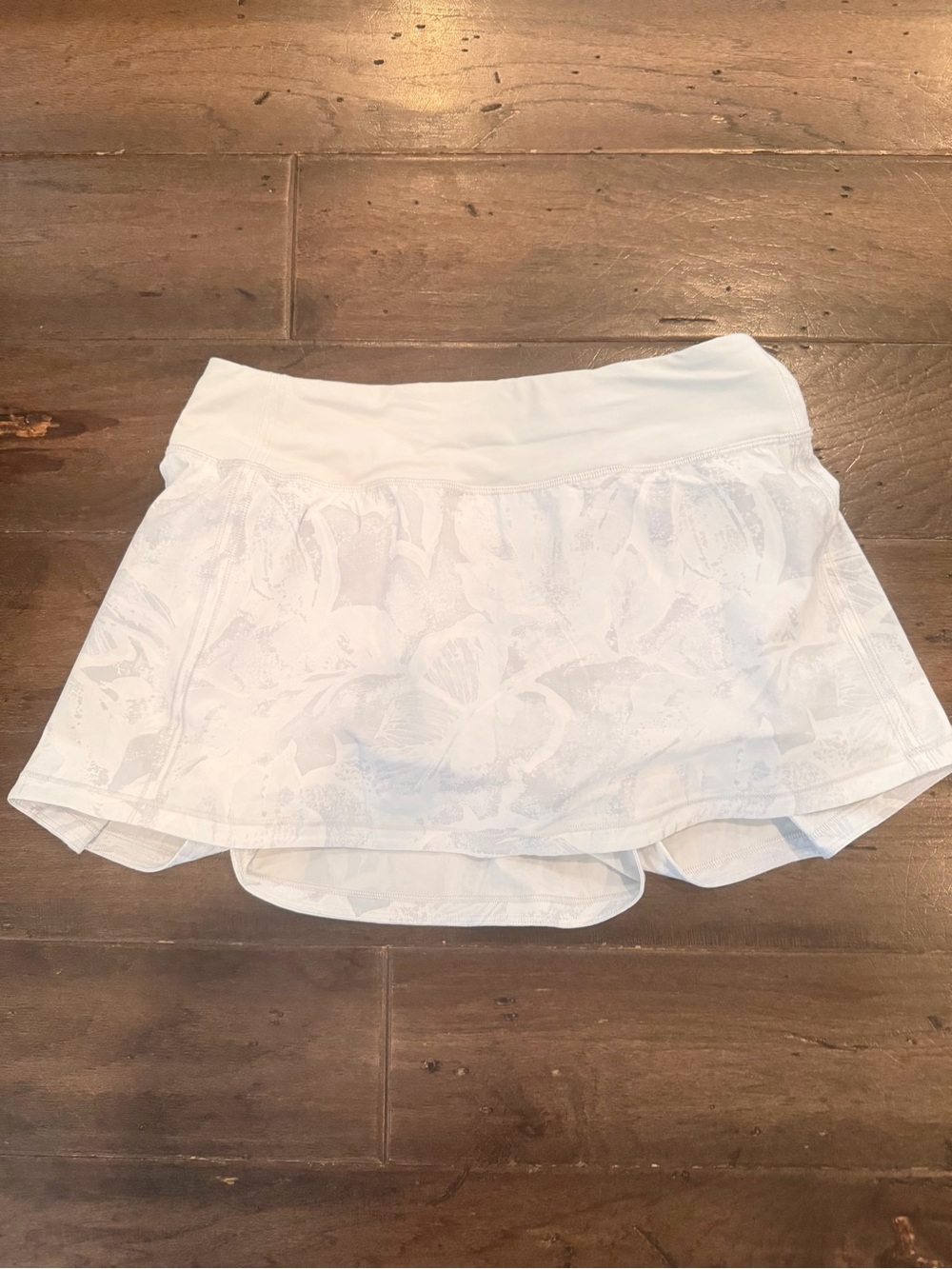 Lululemon Pace Rival Skirt Skort Size 6 White Floral Print